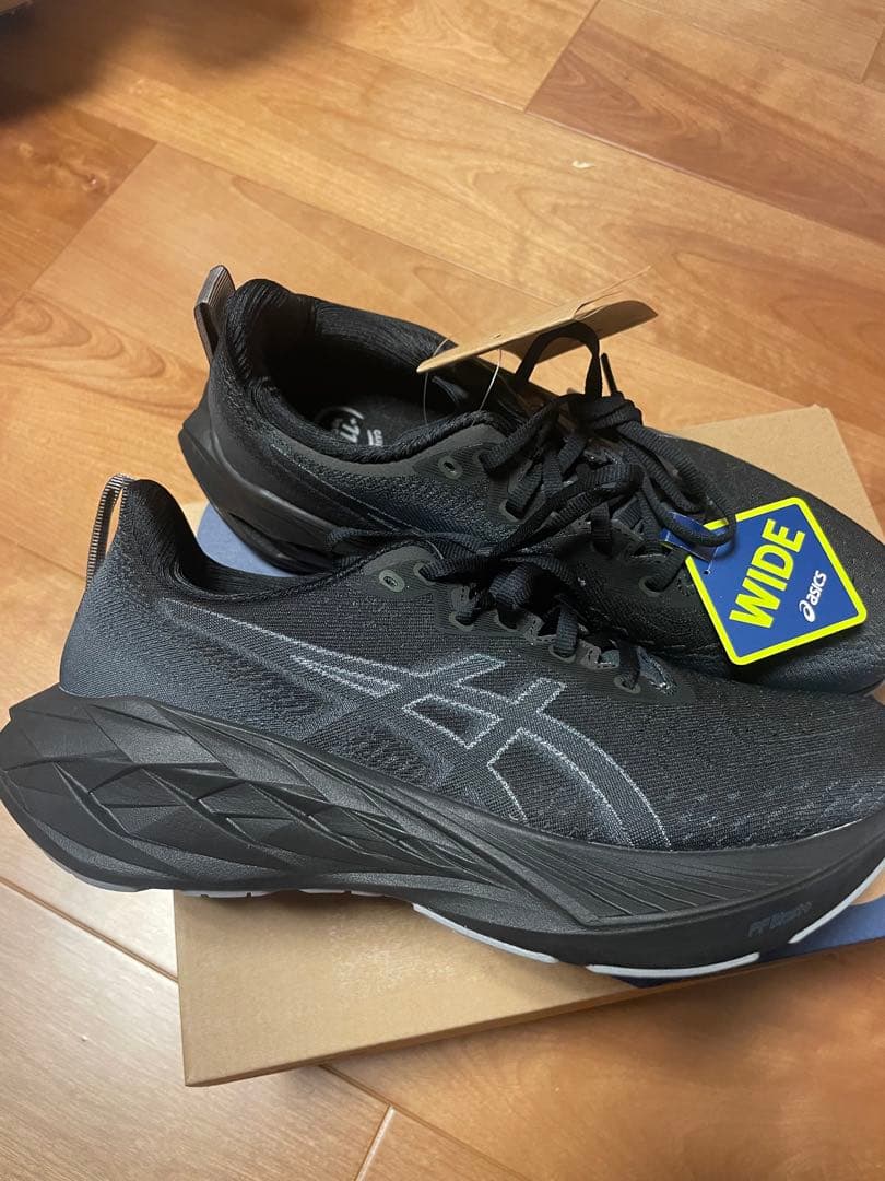 ASICS NOVABLAST 4 25.5 WIDE 未使用新品シューズ