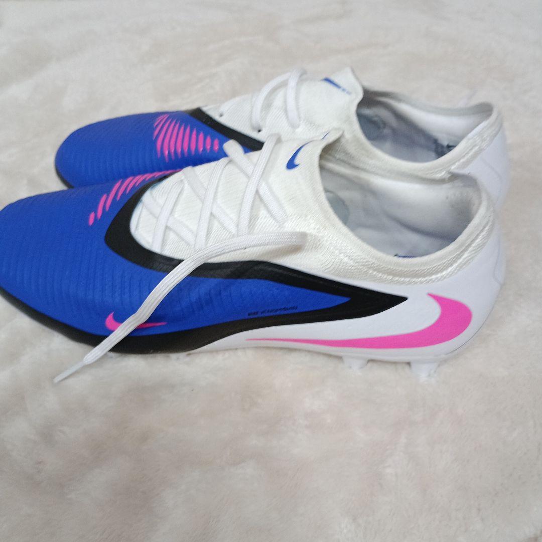 NIKE　サッカースパイク ハードグラウンド用 ファントム 6 LOW プロ