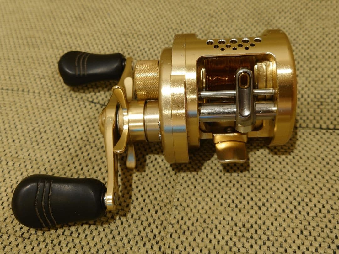 リール 01 CALCUTTA CONQUEST100