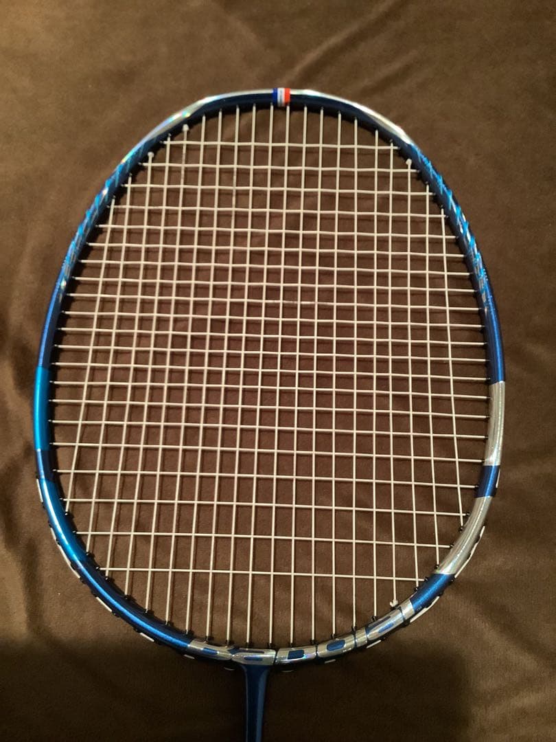 ほぼ新品！バボラ サテライトオリジン 4UG5 ガット付