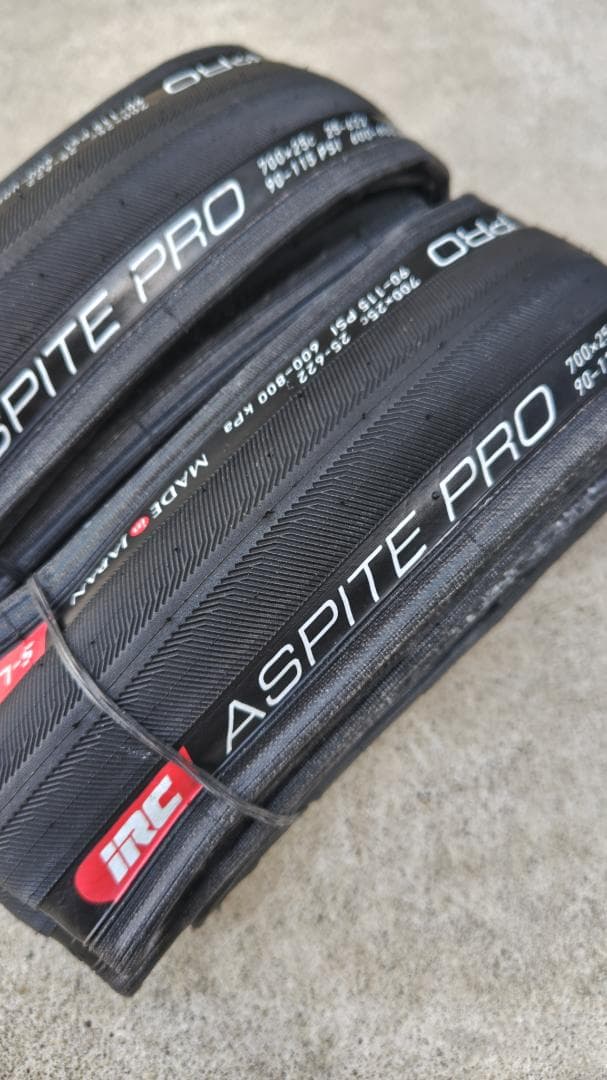 2本 IRC ASPITE PRO S-LIGHT 700x25C クリンチャー