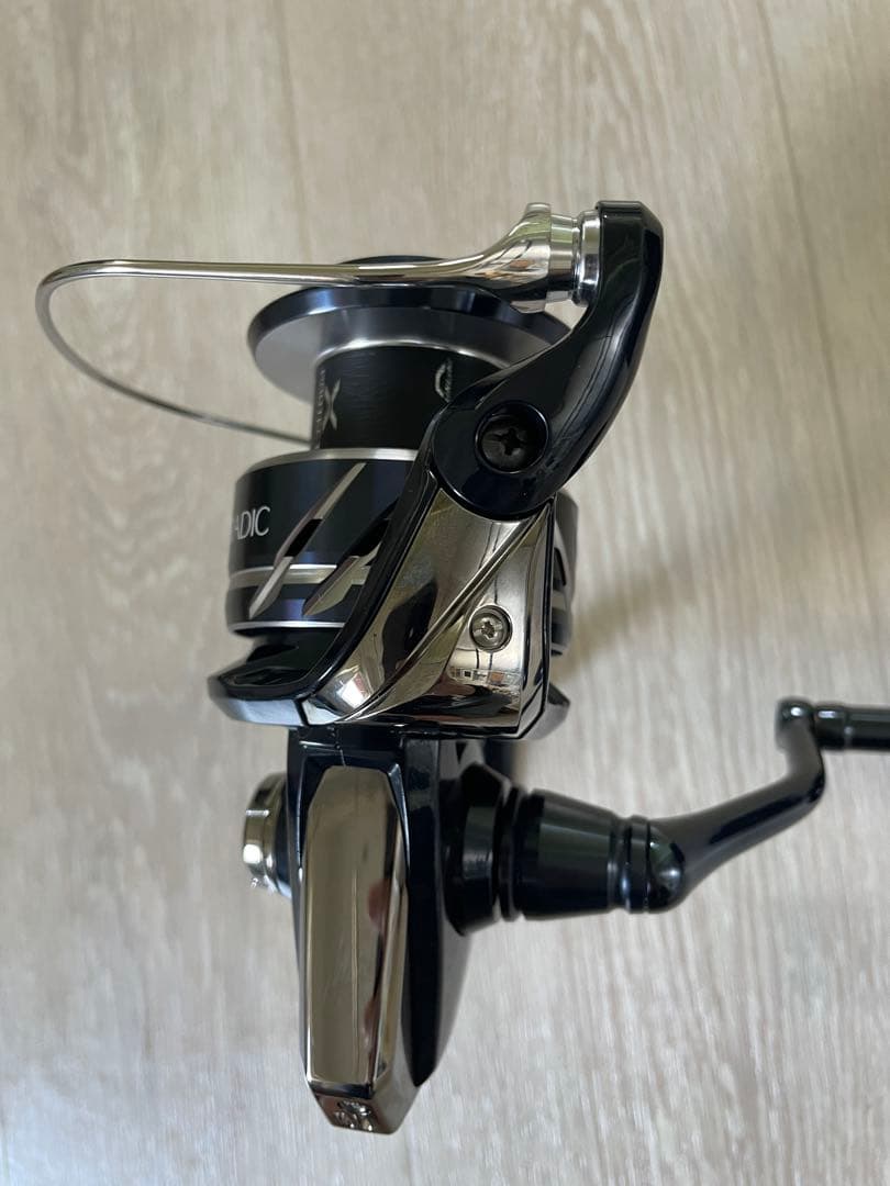 SHIMANO 24STRADIC SW 6000HG スピニングリール
