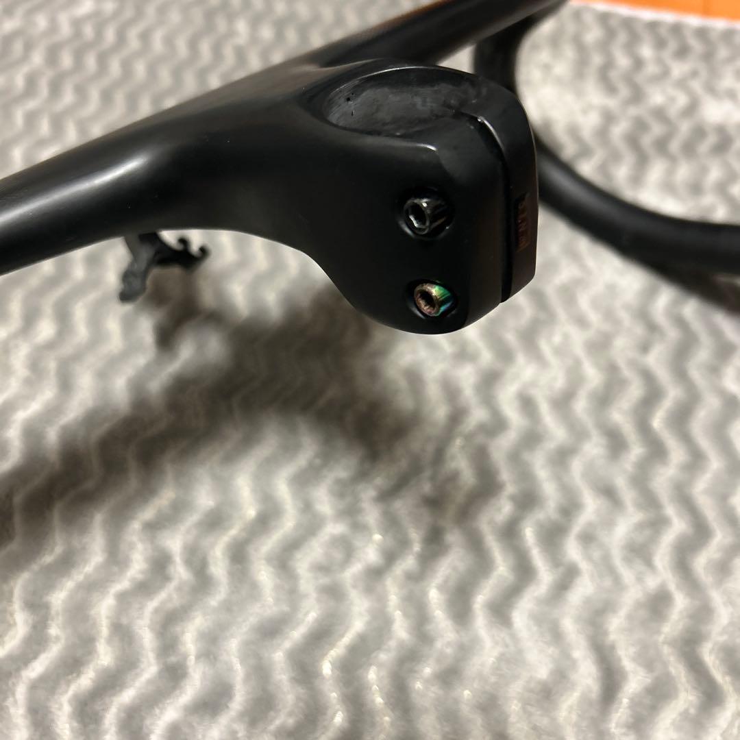 一体型カーボンハンドル