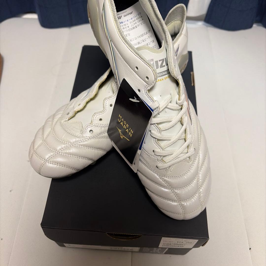 Mizuno Morelia Neo III ホワイト サッカーシューズ