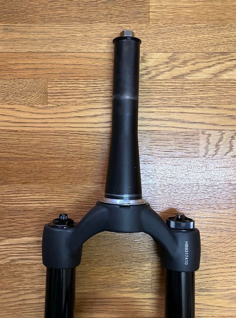 MANITOU CIRCUS EXPERT 26インチ　フロントフォーク