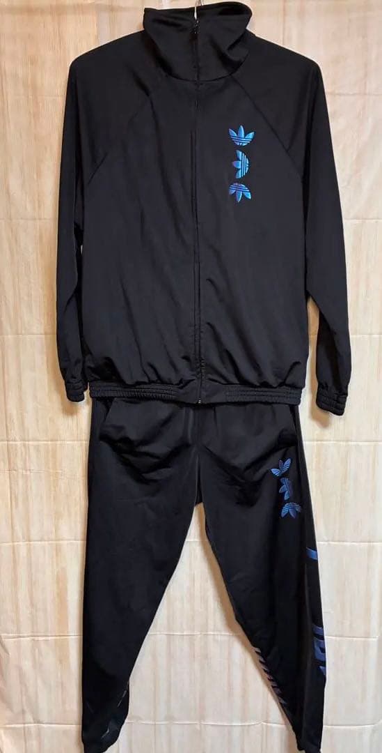 adidas ビッグトレフォイル　セットアップ