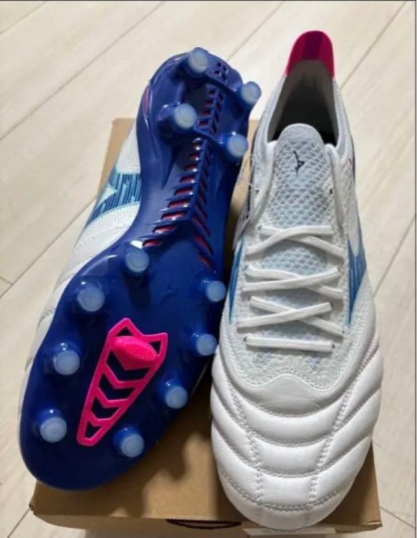 MIZUNO モレリアネオ4β 限定カラー
