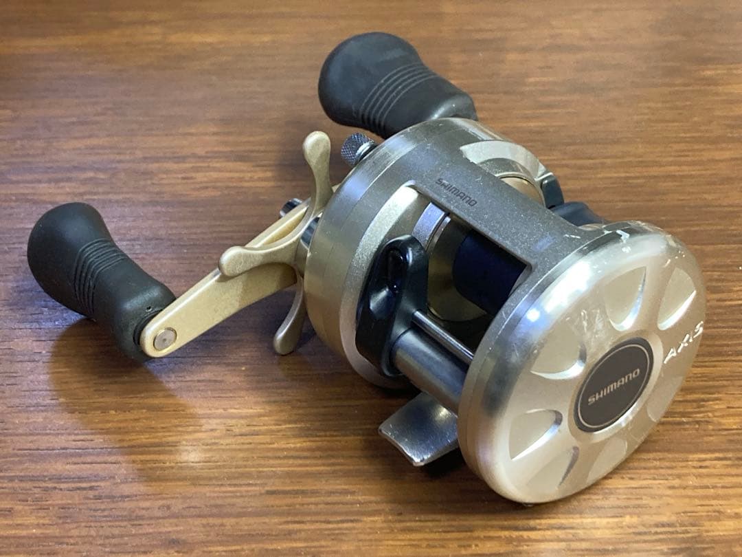 リール SHIMANO AXIS 100