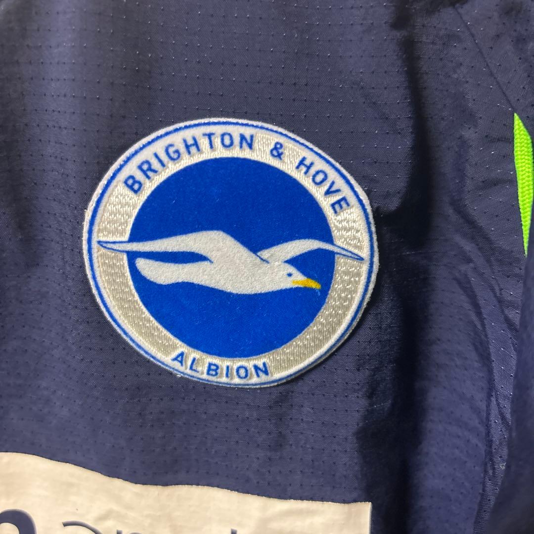 Brighton & Hove Albion ウィンドブレーカー　ブライトン