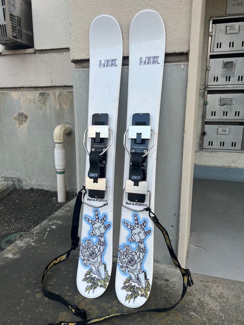 LINE five-o ショートスキー ファンスキー スキーボード　フリーライド