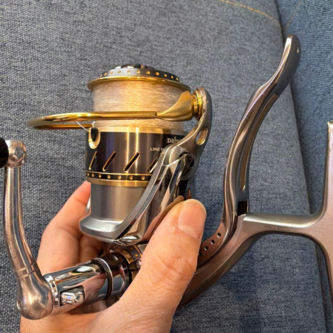 ダイワISOZ2500LBDスピニングリールトーナメント50th Edition