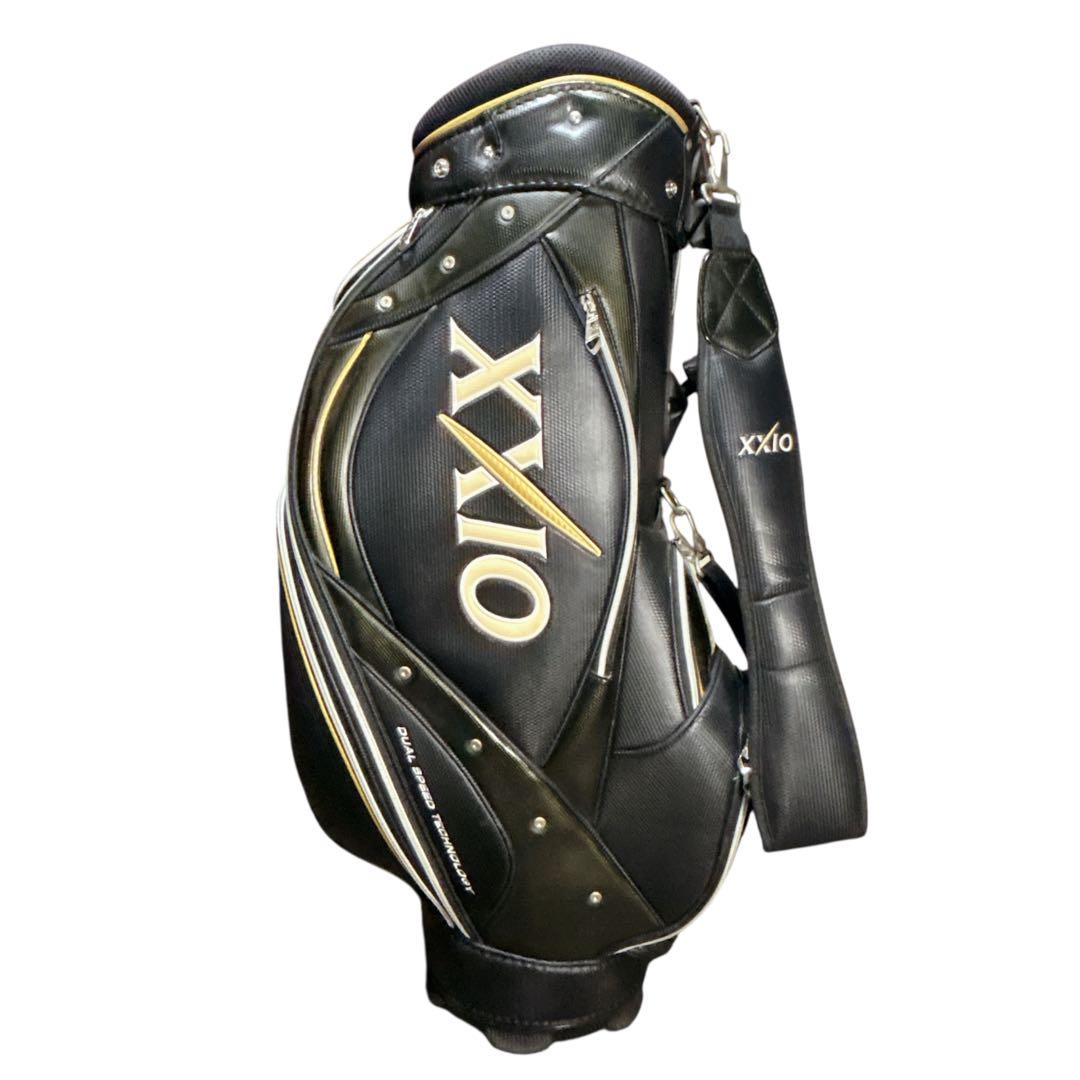 ゼクシオ XXIO キャディバッグ 黒金 カート式 軽量 高級感