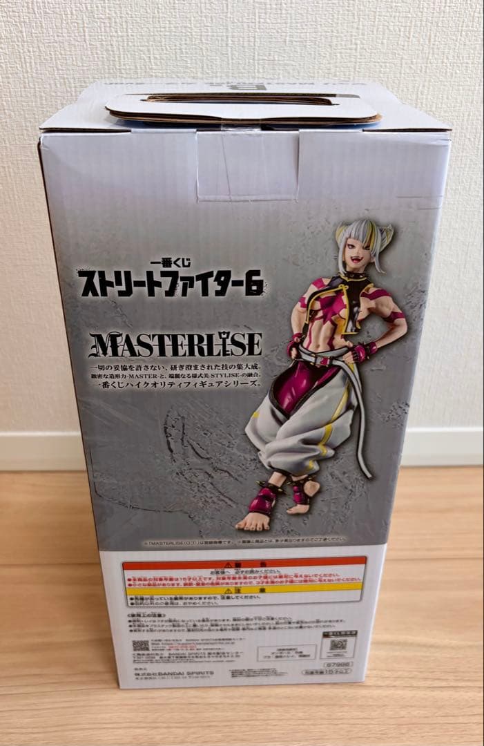 一番くじ ストリートファイター６ B賞ジュリフィギュア カラー2ver