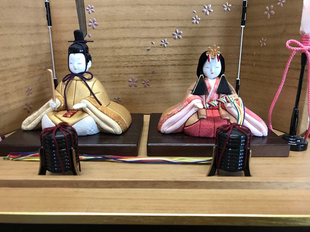 お雛様　箔一の金箔布の木目込　舞姫