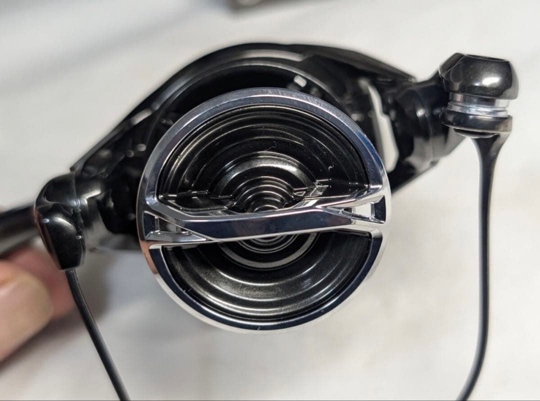 シマノ Shimano 23 ヴァンキッシュ 4000MHG 本体のみ　ボディ