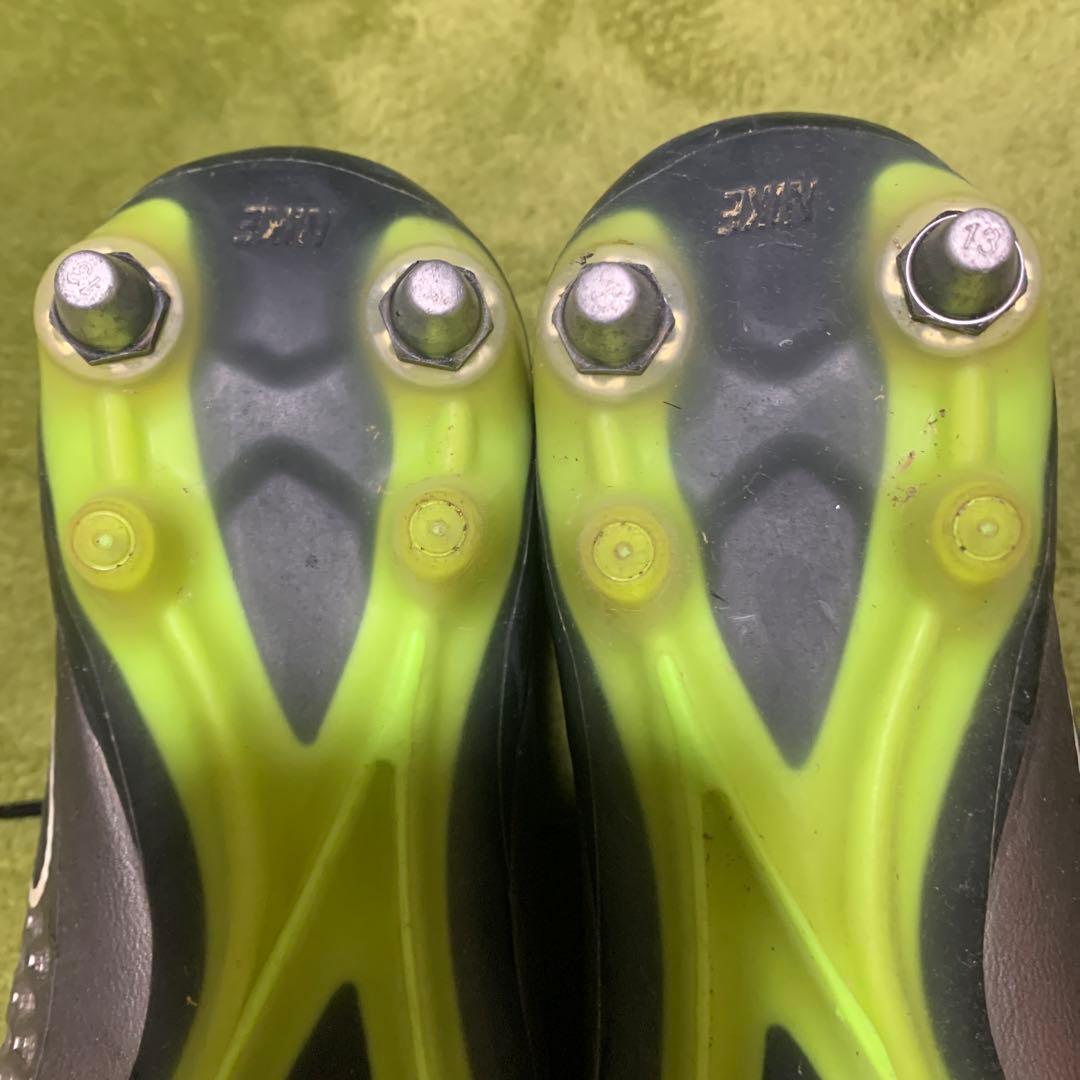 20000円で即購入コメントくださいナイキマジスタSG 26cm