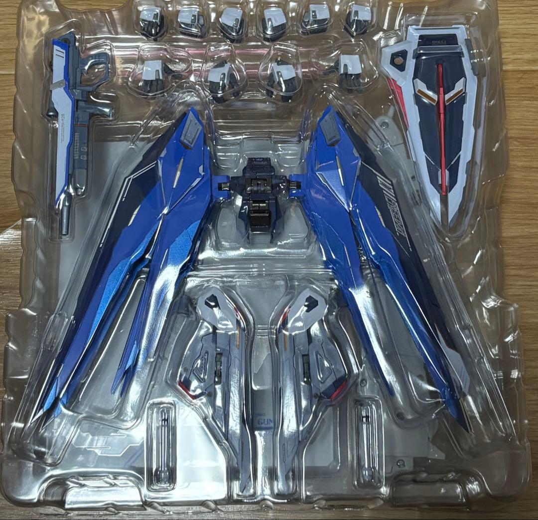 メタルビルド フリーダムガンダム CONCEPT 2  SPARKLE