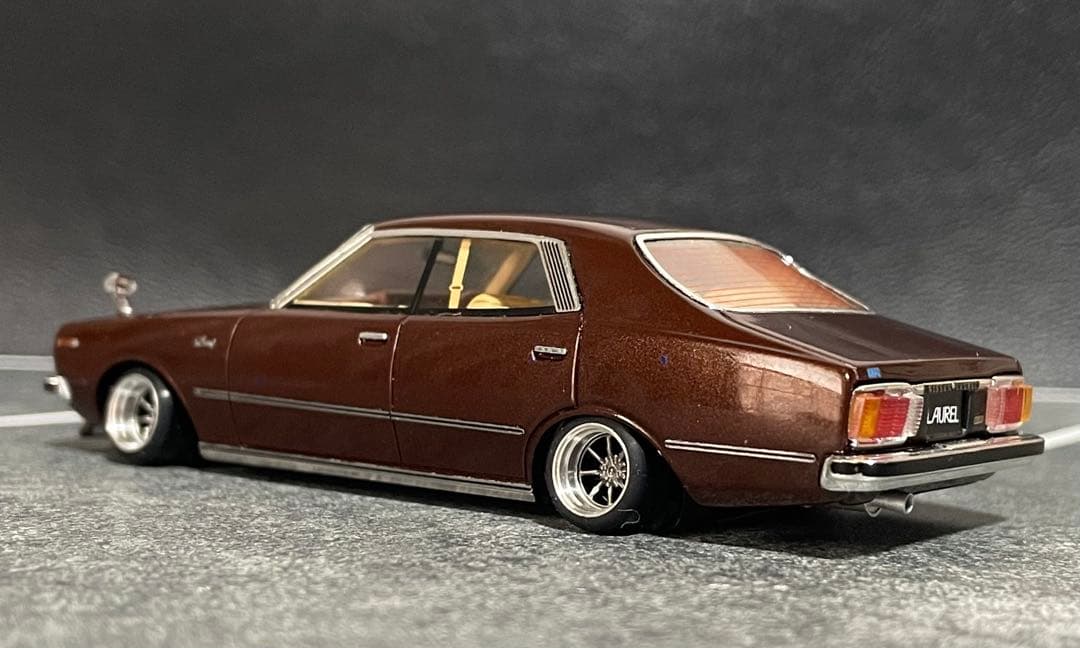 希少 1/43 キッドボックス LA-X NISSAN ローレル旧車 カスタム