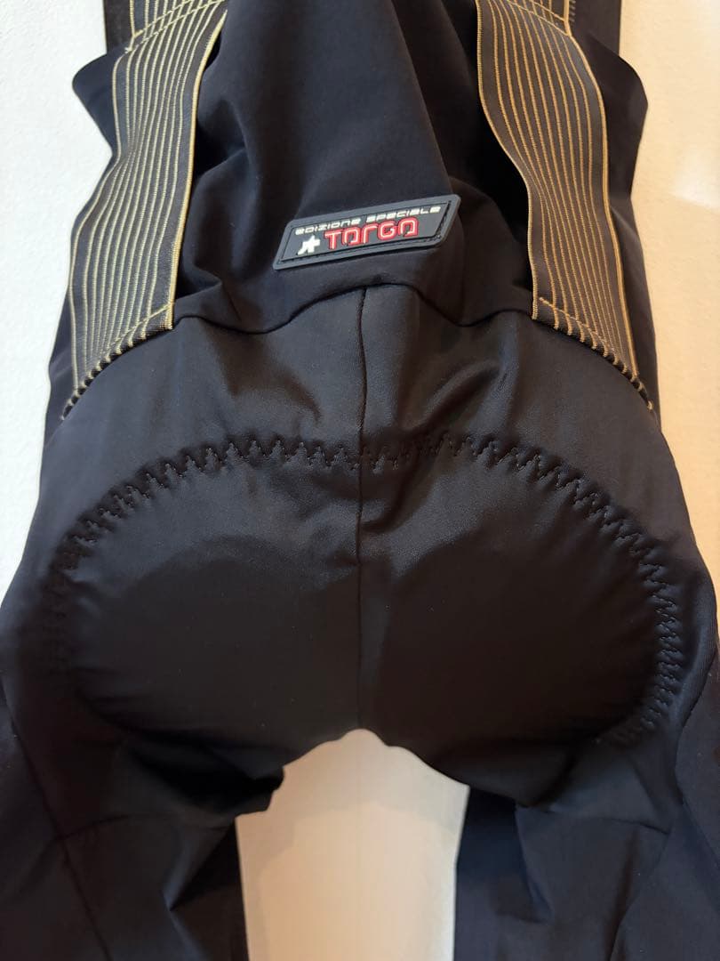 ピンクの猫　ASSOS 限定2024SPEED CLUBジャージ