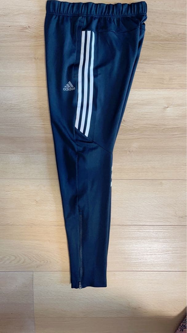 adidas ランニングパンツ
