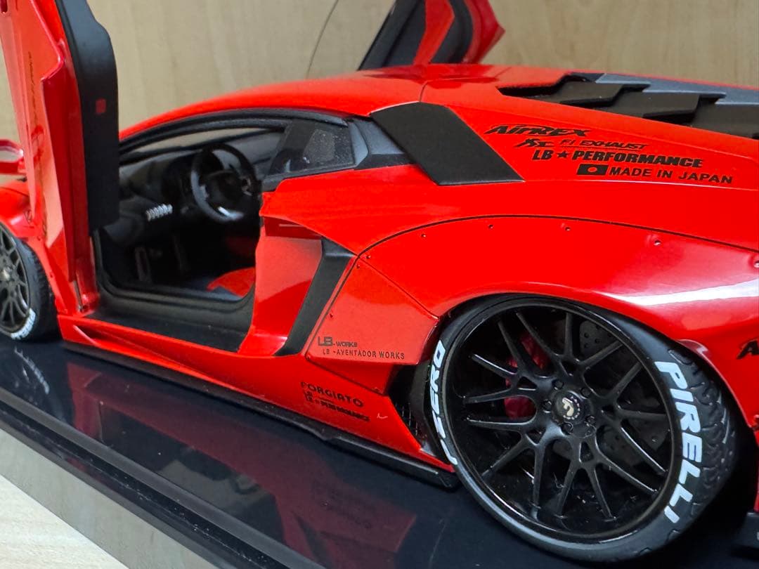 オートアート 1/18 LB-WK ランボルギーニアヴェンタドール (RED)