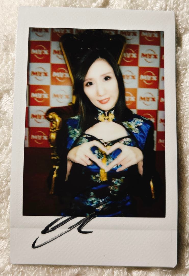 Julia ジュリア　チェキ