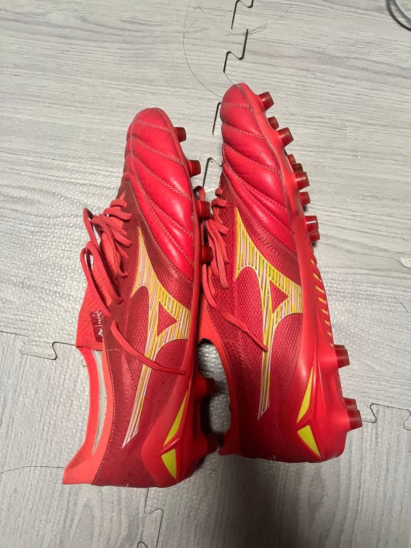 Mizuno Morelia NEO サッカーシューズ レッド