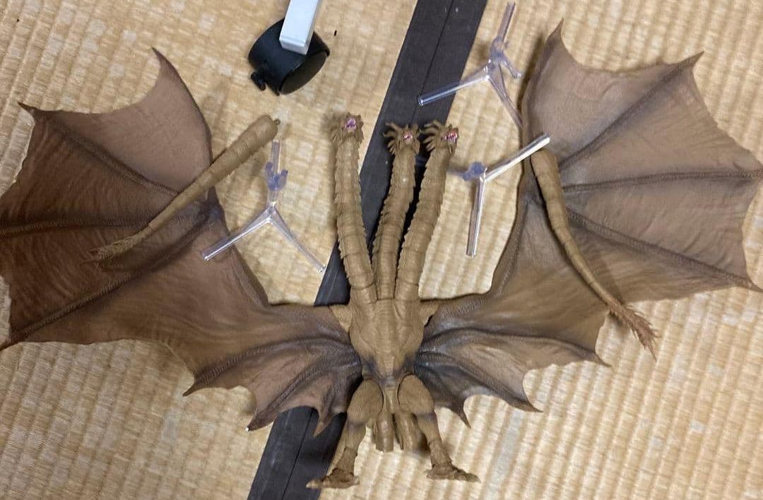 ゴジラ　キングギドラ　モンスターアーツ　箱無し