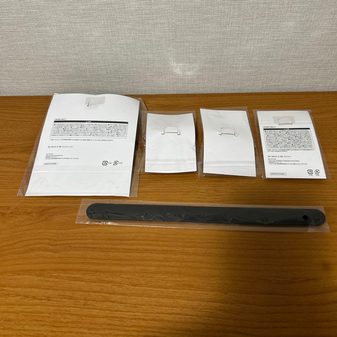 Ado ツアーVIP特典バッジ 銀テープセット