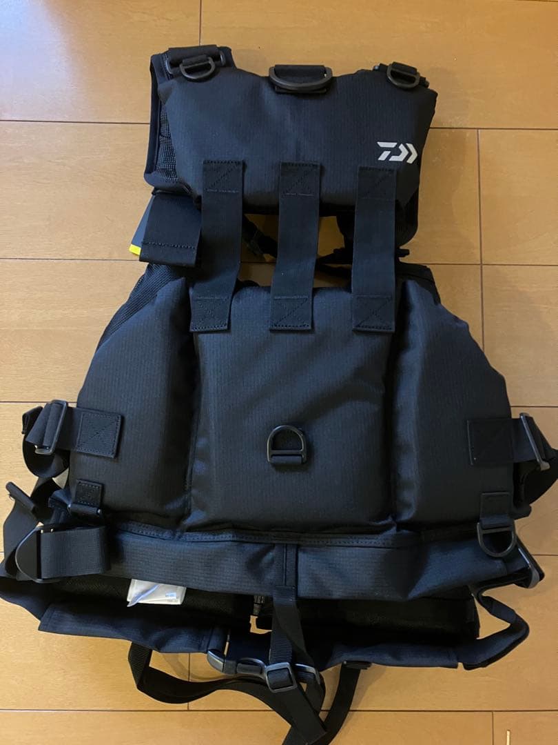 ダイワ ライフジャケット DF-4023 タクティカルロックショアベスト