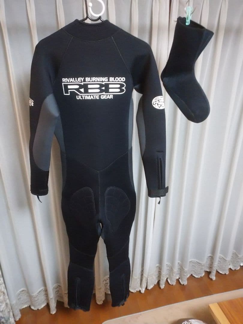 期間限定値下げ リバレイ RBB ウェットスーツ ブラック/チャコール MO
