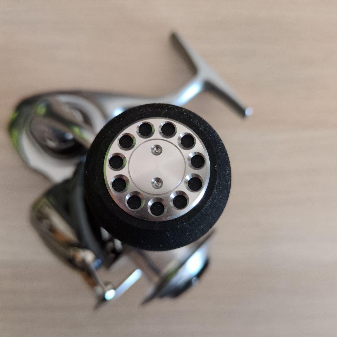 DAIWA 17 SALTIGA BJ4000SH スピニングリール