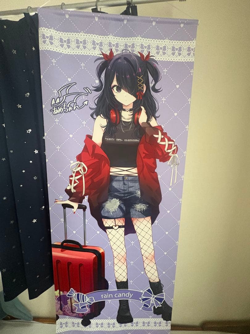 ニーディーガールオーバードーズ あめちゃん等身大タペストリー