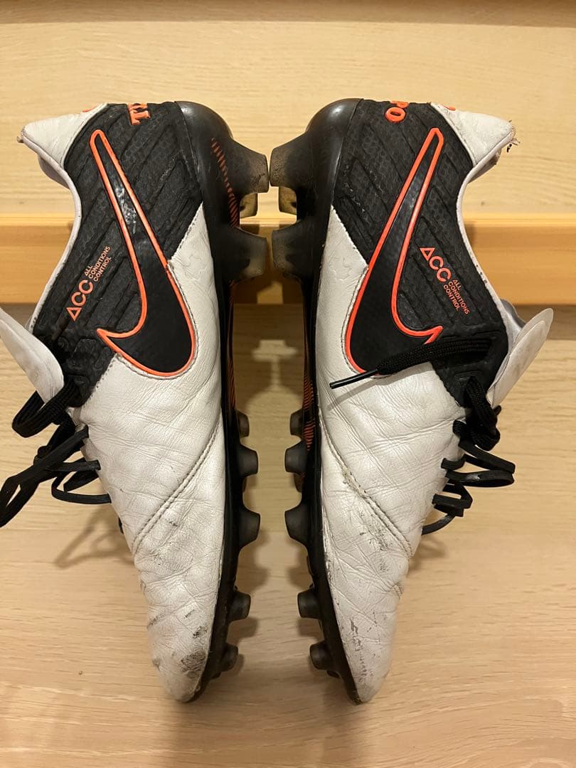 Nike ナイキ ティエンポ レジェンド