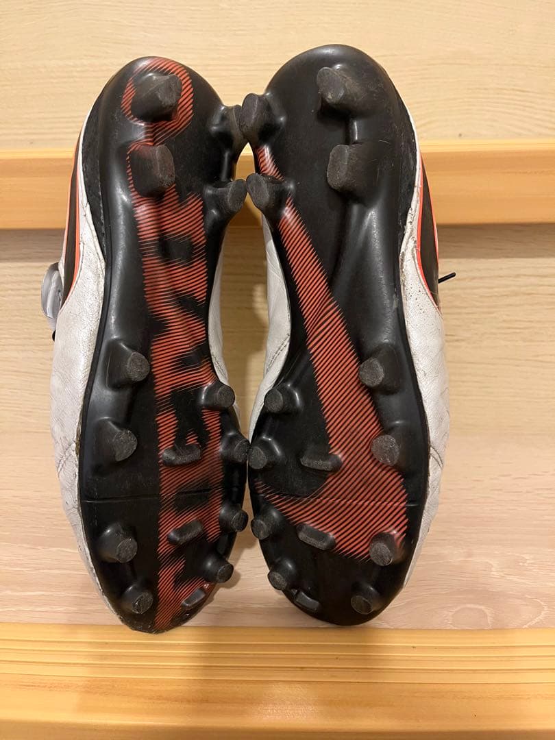 Nike ナイキ ティエンポ レジェンド