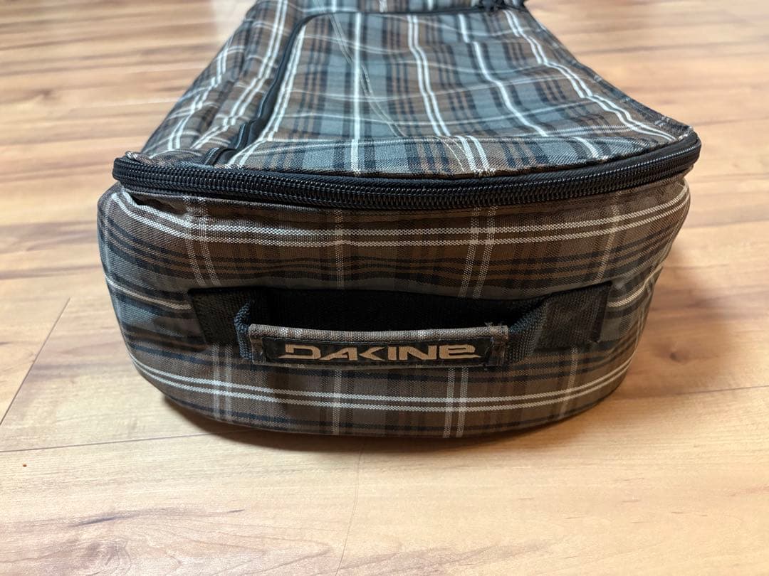 DAKINE スノーボードバッグ チェック柄 ウィール付 キャリー キャスター
