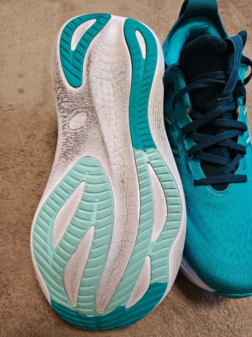 ASICS　ゲルニンバス27 ランニングシューズ ターコイズ