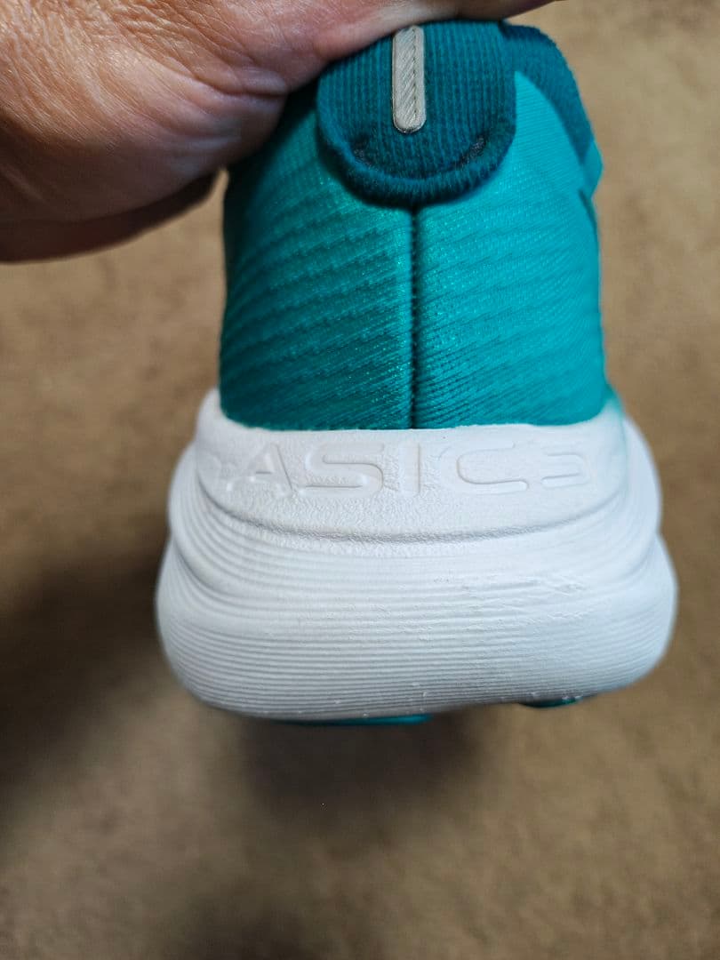 ASICS　ゲルニンバス27 ランニングシューズ ターコイズ