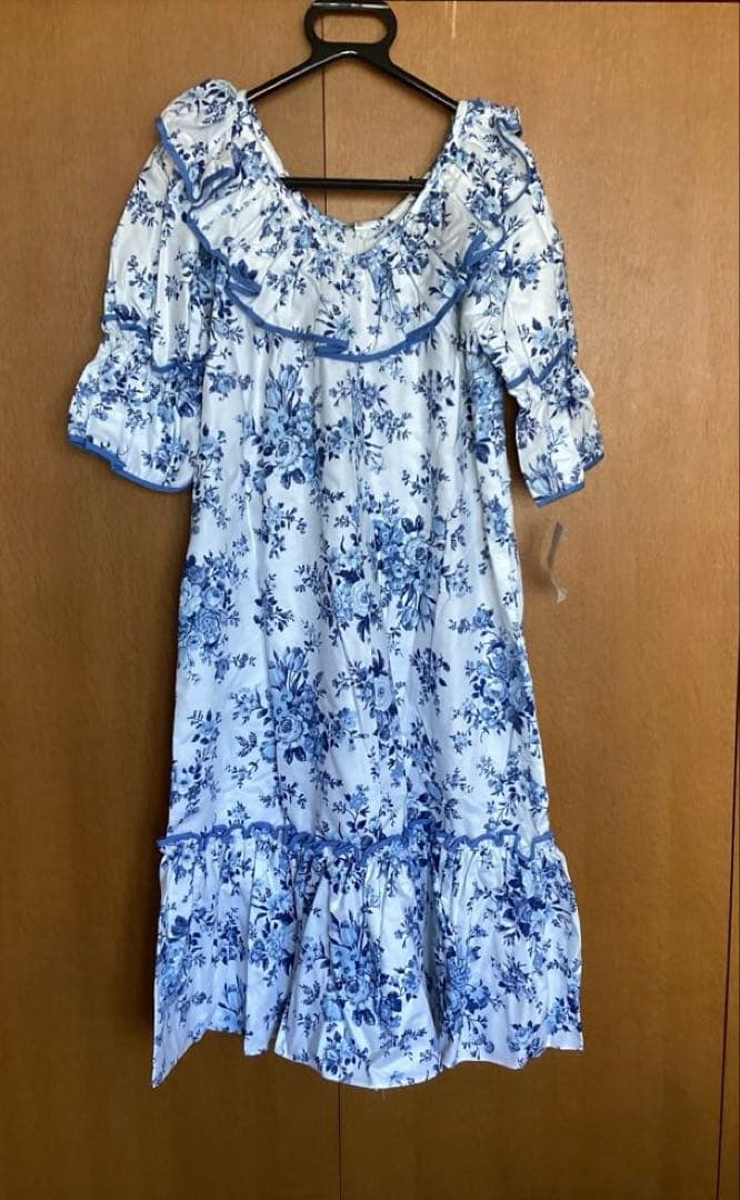 新品タグ付きPrincess Kaiulaniハワイアンドレス　フラ衣装