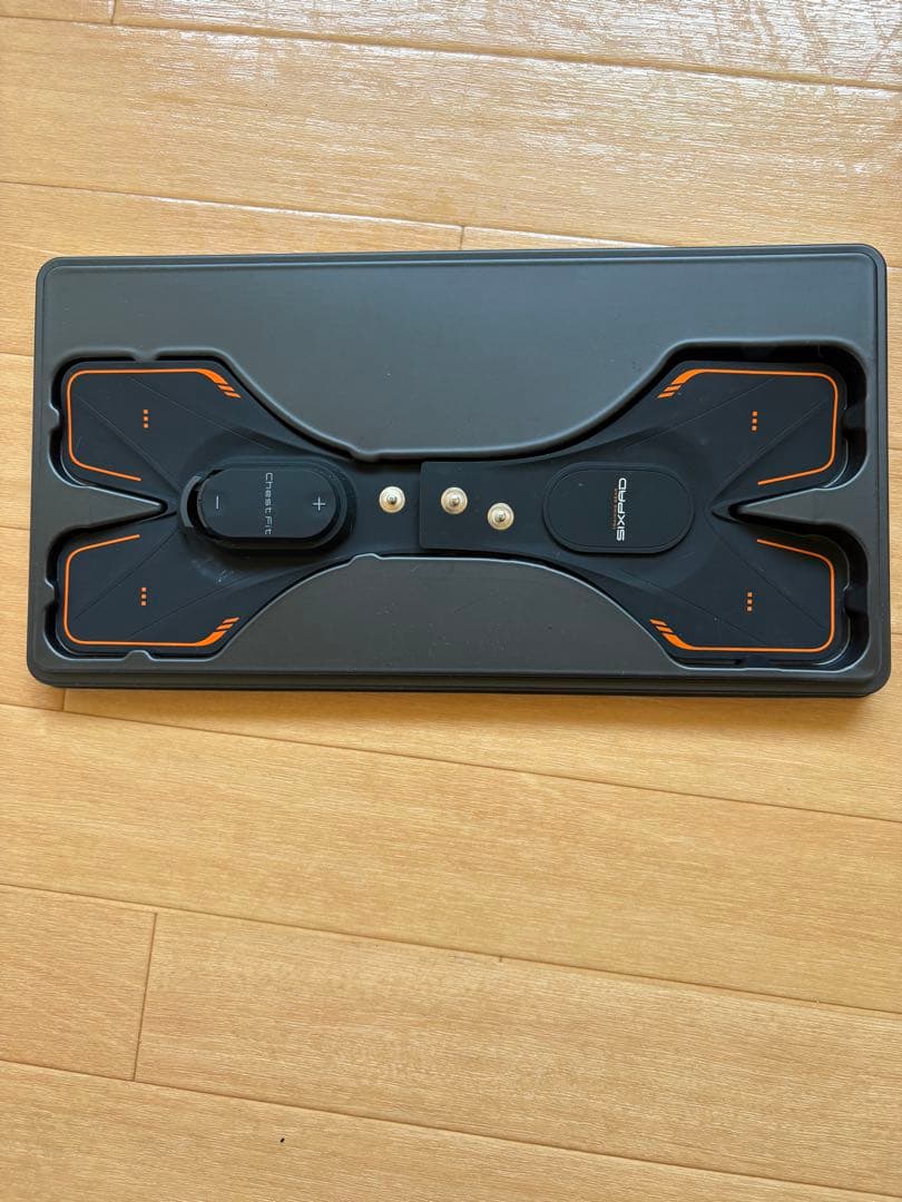 【正規品:美品】SIXPAD Chest Fit　チェストフィット　EMS胸部