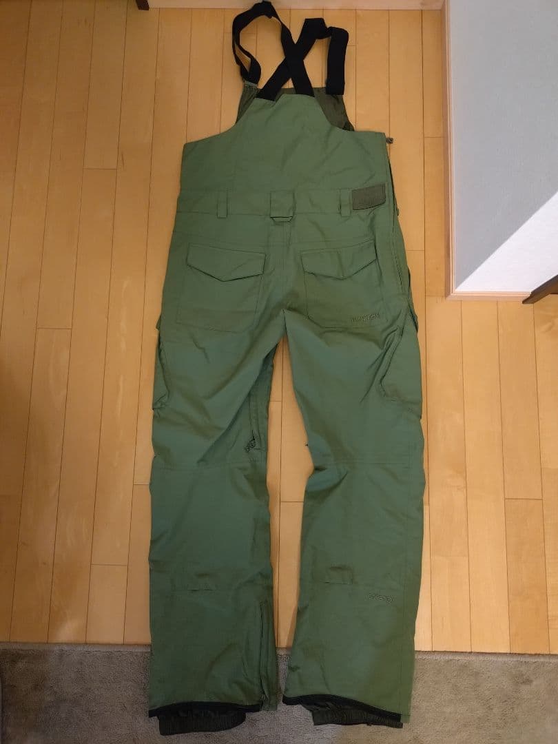BURTON GORE-TEX Reserve Bib Pant ＋ ビーニー