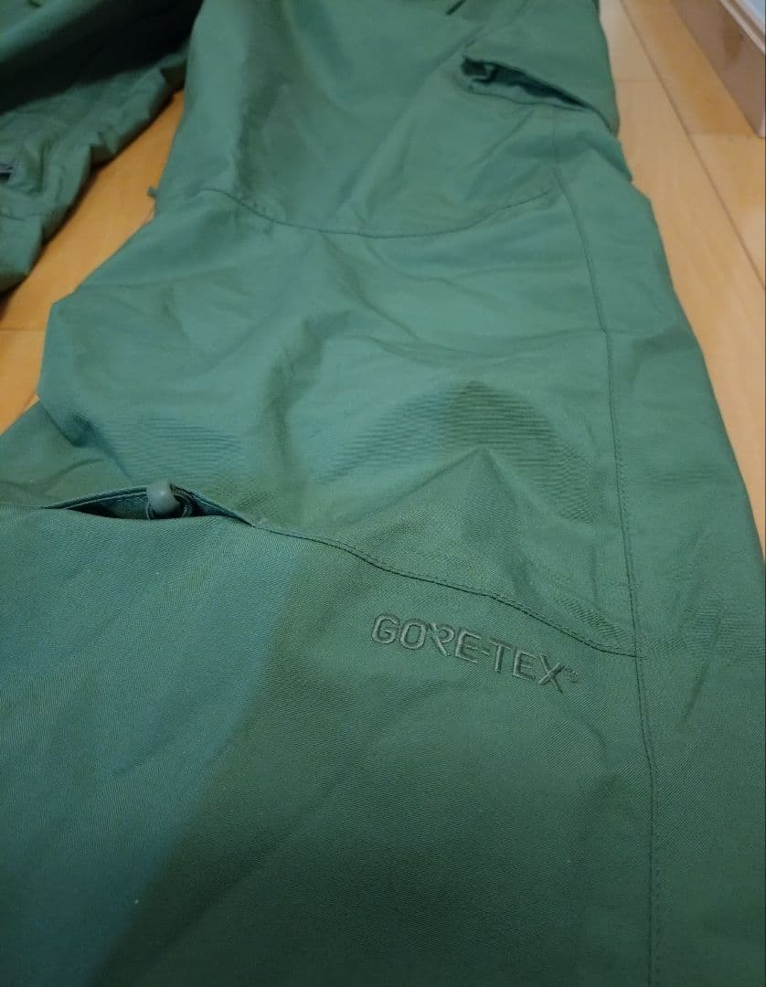 BURTON GORE-TEX Reserve Bib Pant ＋ ビーニー