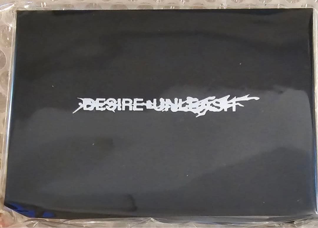 アイドル ENHYPEN [DESIRE : UNLEASH] Earring Heart
