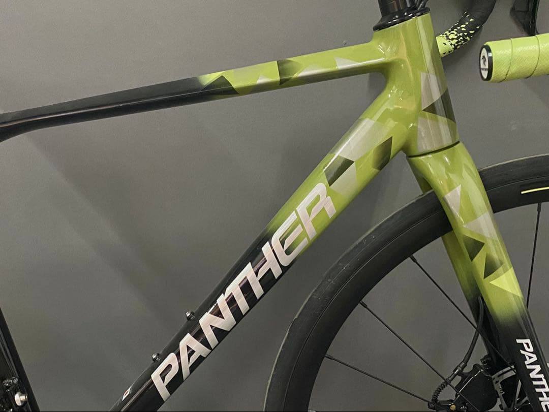 PANTHER SHIMANO 105 ディスクブレーキロードバイク 展示未使用