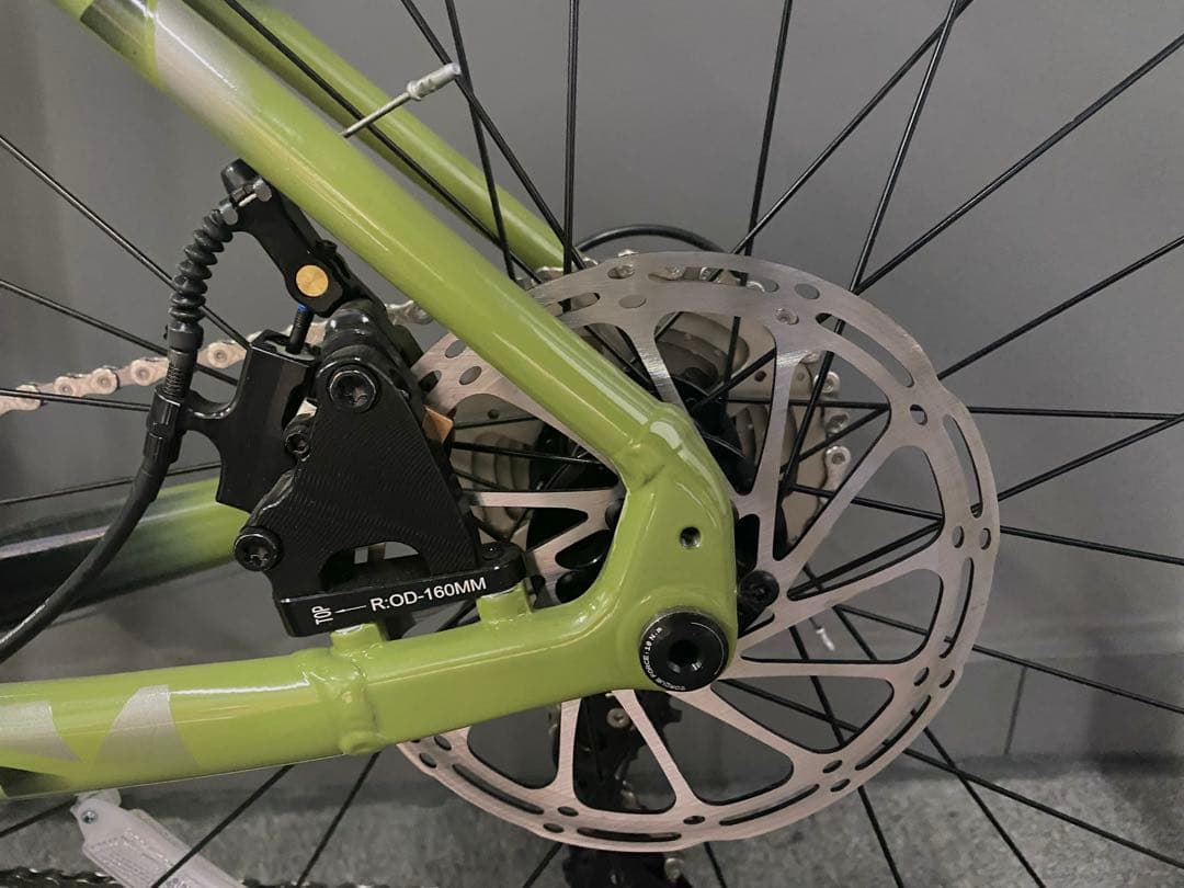 PANTHER SHIMANO 105 ディスクブレーキロードバイク 展示未使用