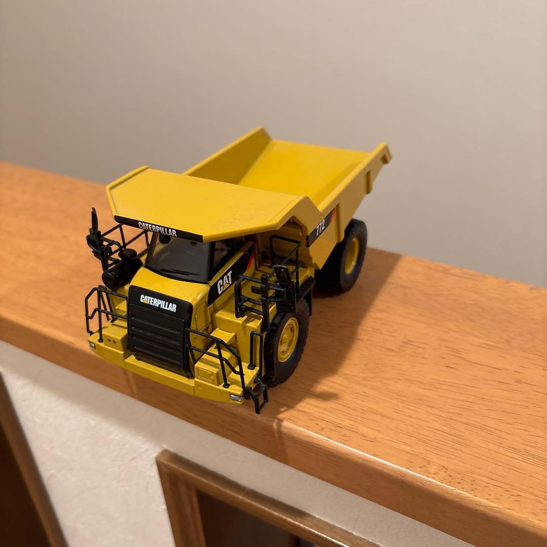 CATERPILLAR 772 ダンプトラック ミニチュア