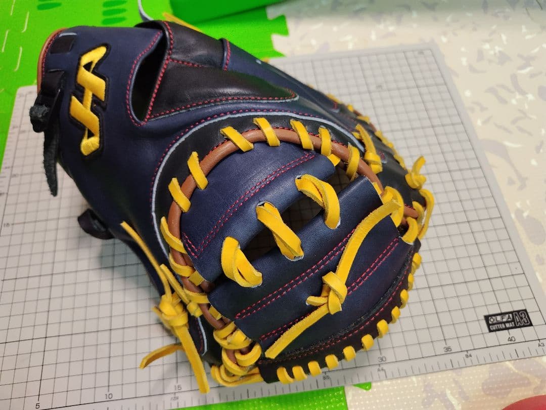 軟式野球キャッチャーミット　ハタケヤマ　伊藤モデル