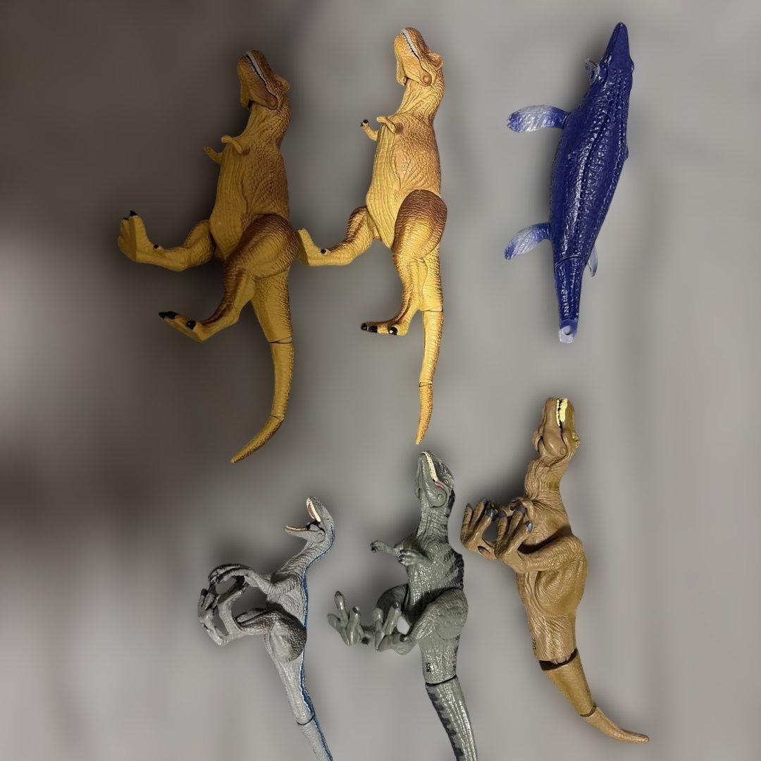恐竜フィギュアセット