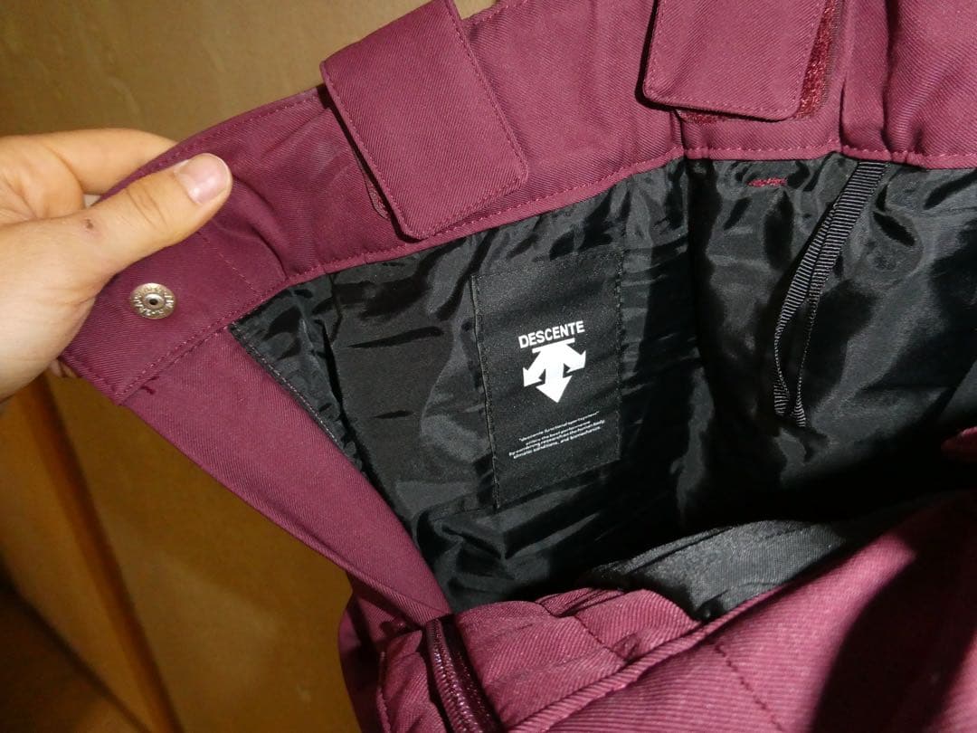 DESCENTE バーガンディ スノーボードウェア サスペンダー付き