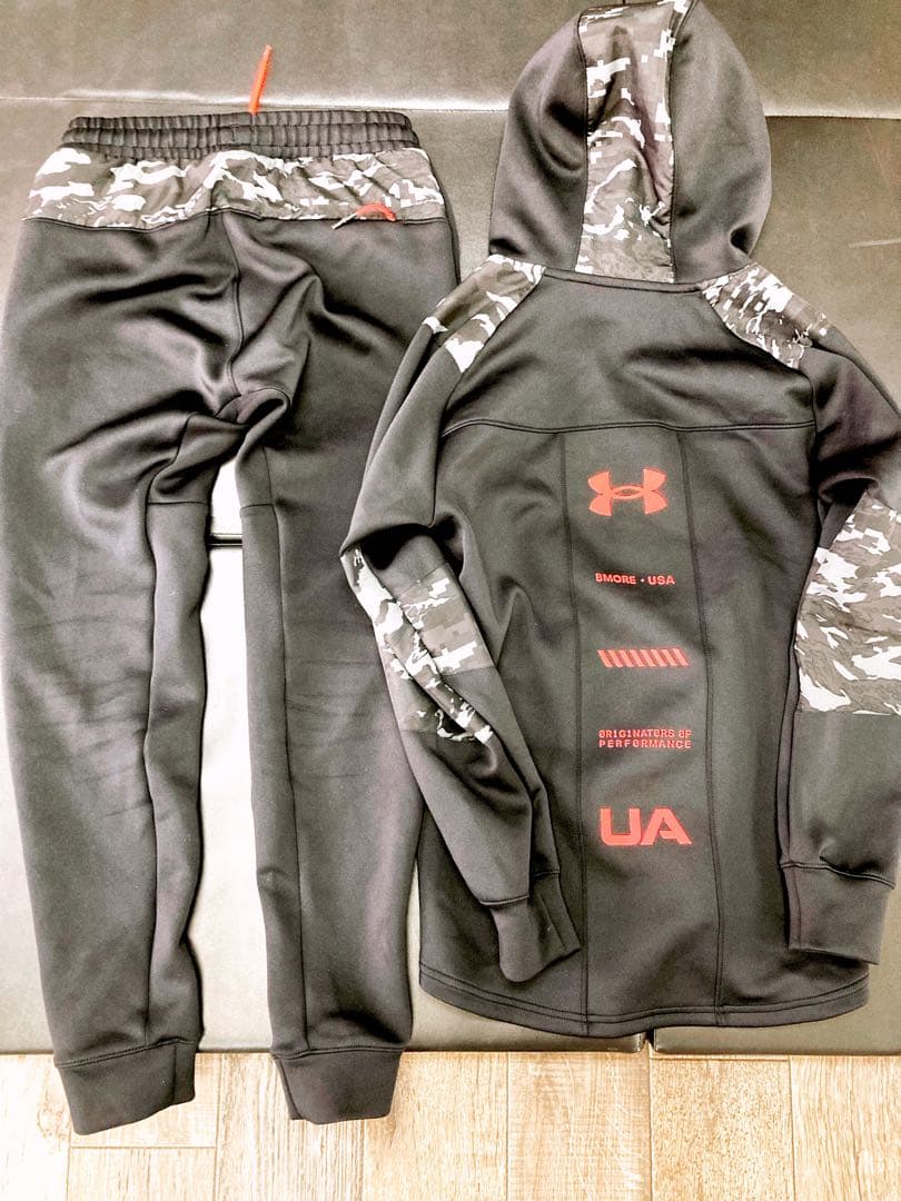 Under Armour ジャージ上下セット Mサイズ　美品